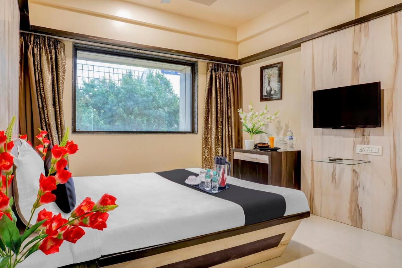 Townhouse Oak Regal Inn Near Sant Tukaram Nagar Metro Station Pimpri-Chinchwad Eksteriør bilde