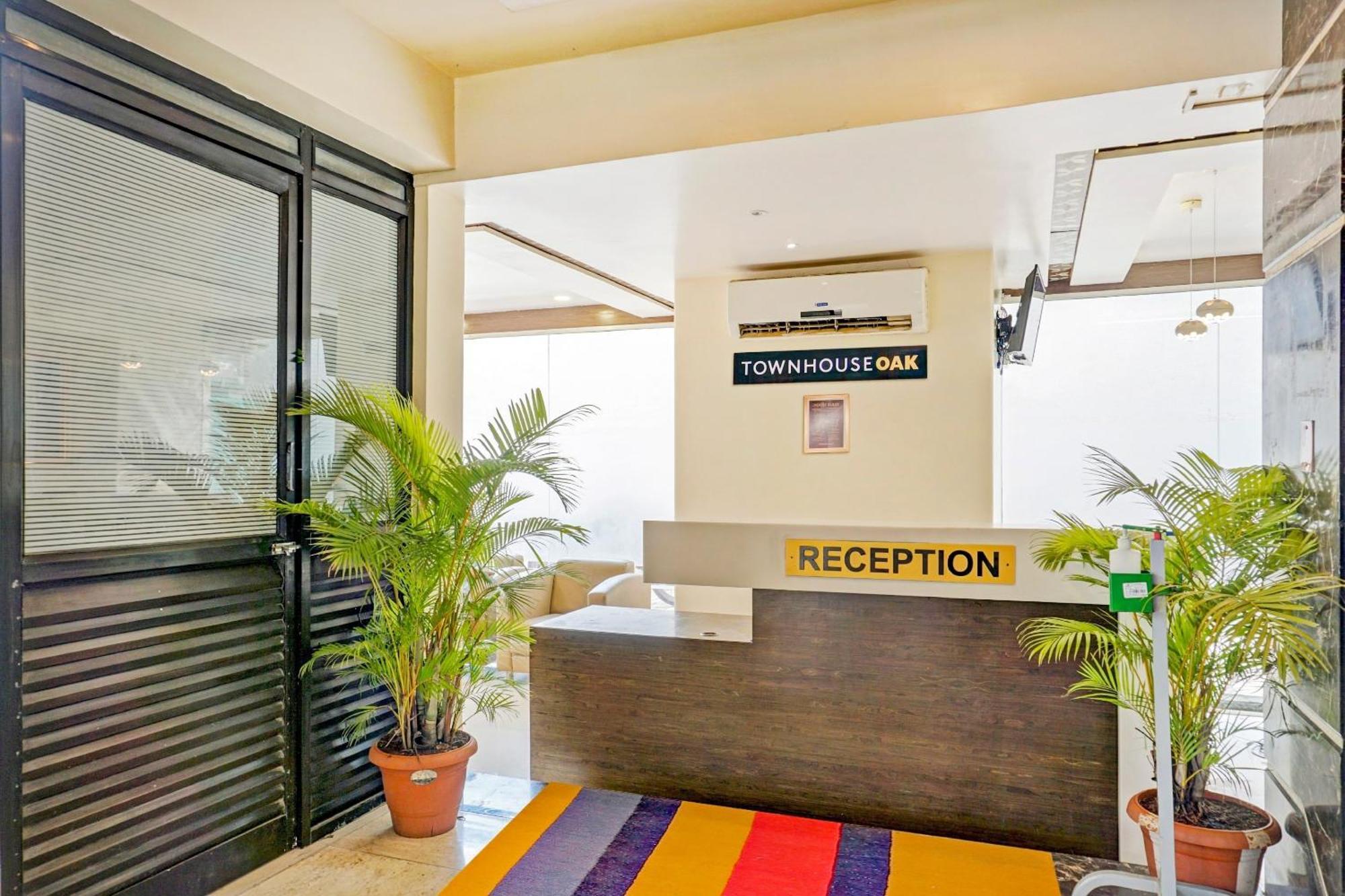 Townhouse Oak Regal Inn Near Sant Tukaram Nagar Metro Station Pimpri-Chinchwad Eksteriør bilde